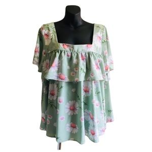 NWT SHEIN Floral Top. Size 3XL